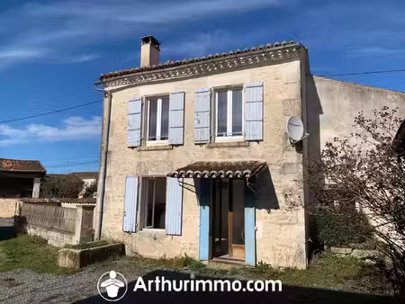 charmante petite maison en pierre à cherbonnières