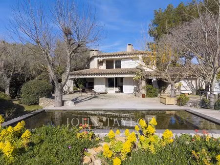 villa d'architecte avec piscine et garage - sanary-sur-mer