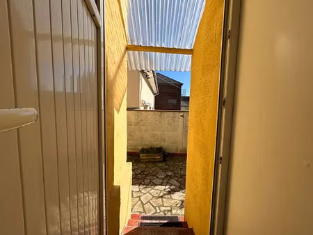 place sainte-cecile - maison de ville t3