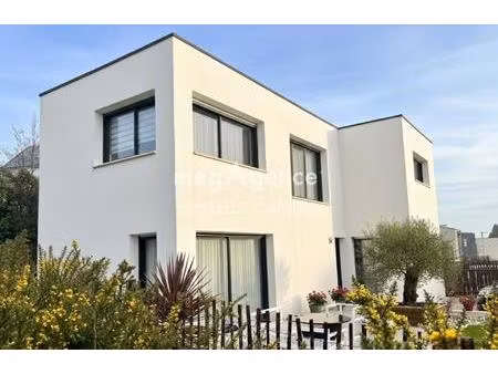 elégance et raffinement secteur manio (150m2 hab)