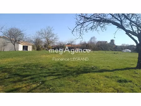 vente terrain 1610 m² à chanteloup (79320)  25 000 €