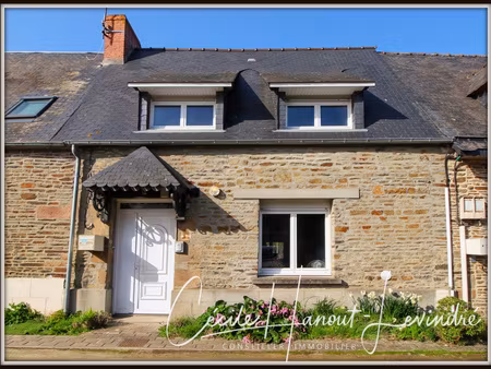 pontorson. proche supermarché - maison 95 m² . 3 chambres. terrain: 210 m²