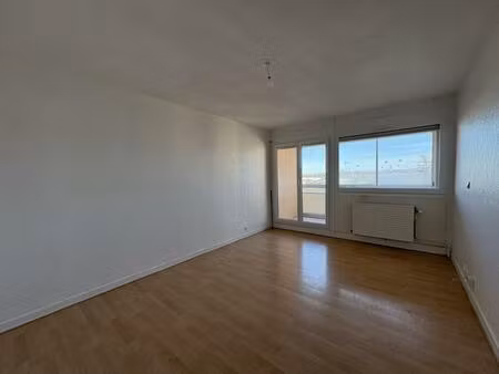 appartement t3 a louer a roanne - parc des sports