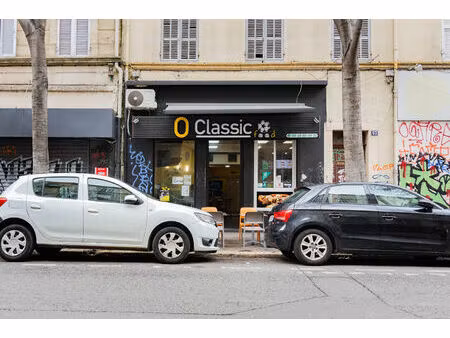 local commercial marseille 72 39 m2