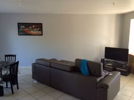 maison t4 d'environ 82 m2