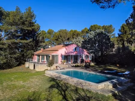villa à l’isle-sur-la-sorgue avec vue alpilles et luberon