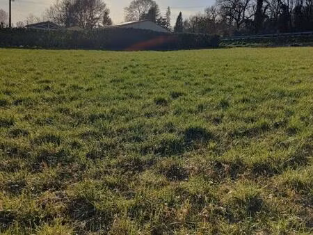 terrain 10 min d'agen