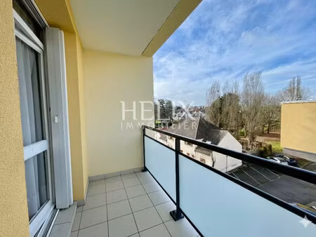 appartement 3 chambres traversant sans vis à vis avec balcon  cave et parking attitré sécu