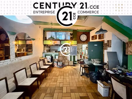 location commerce 76 m² à cannes (06400)