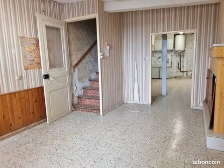 maison de village 100m2 à renover