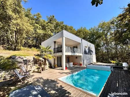 maison 7 pièces 150 m²