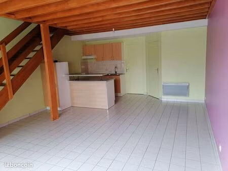appartement duplex t3 bourg des comptes