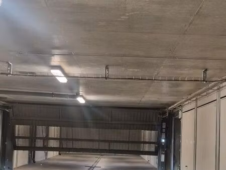 box garage sécurisé – emplacement stratégique aux portes de genève