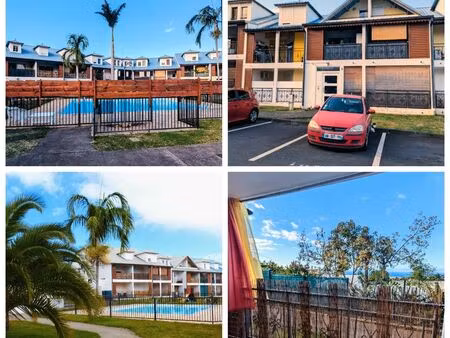 appartement meublé rénové avec clim  piscine  vue mer