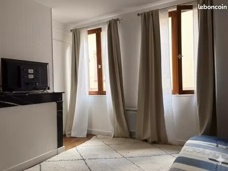 grand studio bouchon de champagne