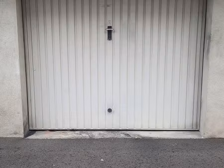 garage à 300m de la gare