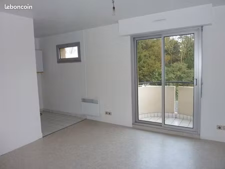 studio dans résid. calme  centre abbeville