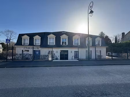 vente locaux professionnels 52 m² à chantilly (60500)  210 000 €