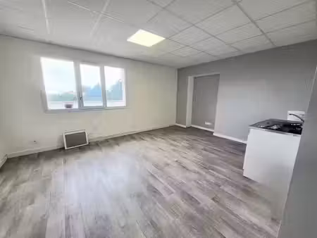 vente locaux professionnels 0 pièces 24.26 m² à villeneuve-en-retz (44580)  82 000 €