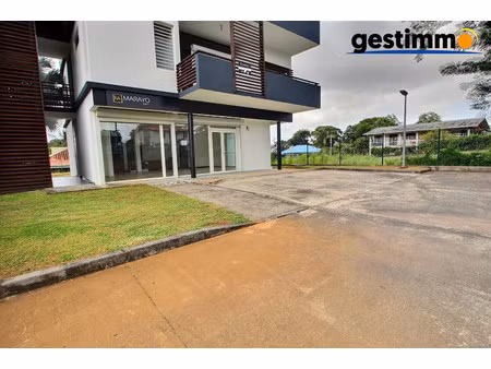 local commercial - route de montabo