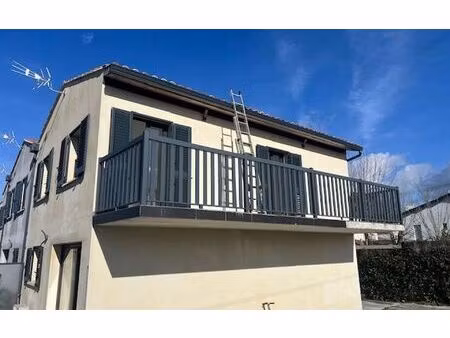 location maison  92.38 m² t-4 à bénesse-maremne  1 039 €