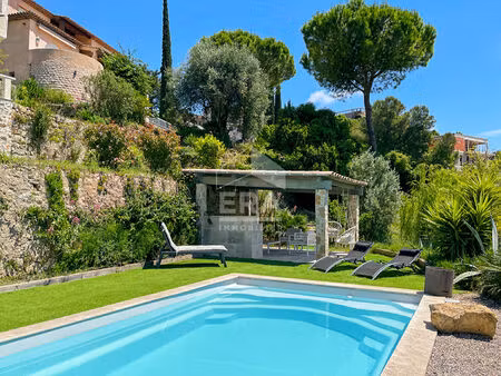 villa contemporaine au calme absolu a pied du coeur de mougins