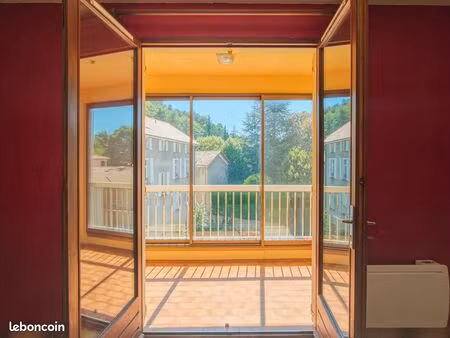 studio 1 pièce 30 m²