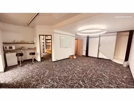 sens – boulevard du mail | bureaux en duplex d’environ 97 m² – disponibles immédiatement