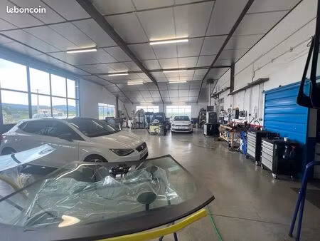 local d'activité 276 m²