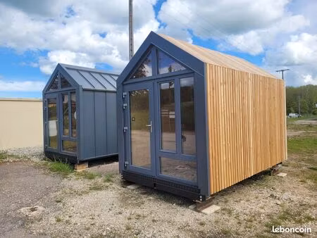 maison de jardin de type cabine nordique