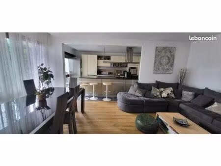 prix : 499 000 – soit 5 423 /m² – vente directe sans commission