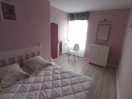 t2 entièrement équipé et meublé sedan centre ville