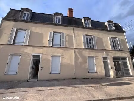 local commercial 33 m²