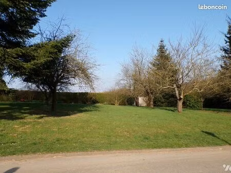 terrain 2000 m² thelonne