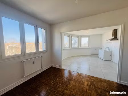 appartement 4 pièces 82 m²