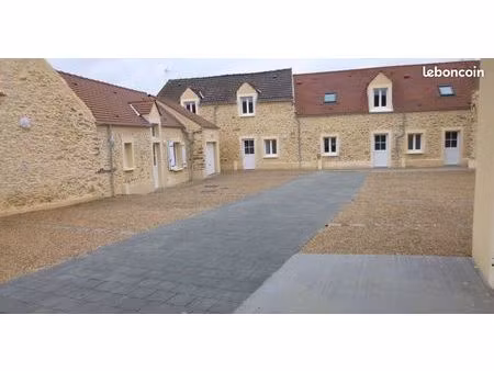 appartement f3 dans magnifique longère au calme