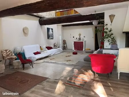 propriété de 9 hectares avec maison 200m2 - rivière et nature préservée