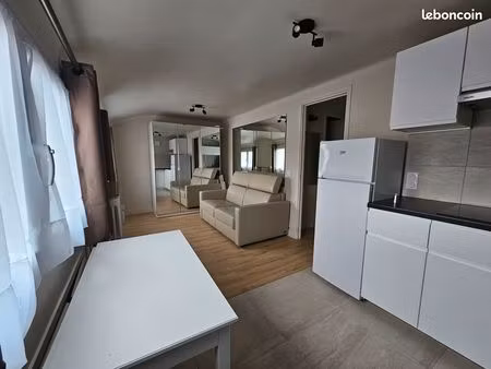 meublé 21/24m2 proche la defense / saint lazare cave et cuisine équipée