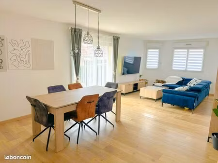 maison 5 pièces 130 m² sur sous-sol