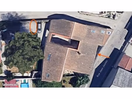 place de stationnement résidence sécurisée