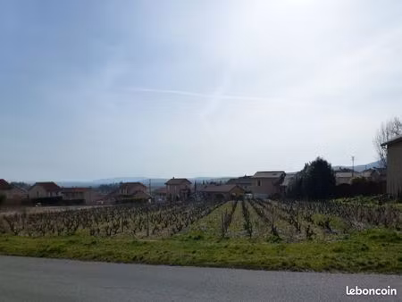 terrain 340 m² odenas