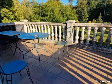 loue appartement t3 avec balcon/terrasse vue parc thermal