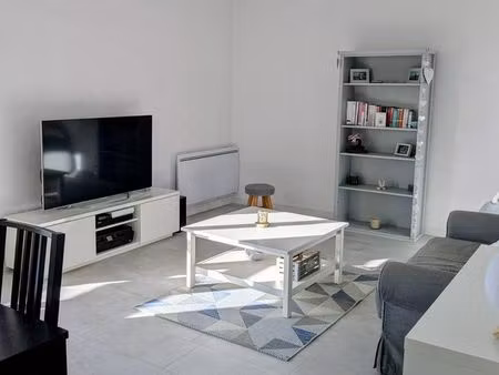 résidence c.v appart 2 chambres avec parking et balcon