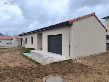 maison plain-pied 101 m² – roiffieux (07100)