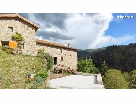 maison 6 pièces 200 m²