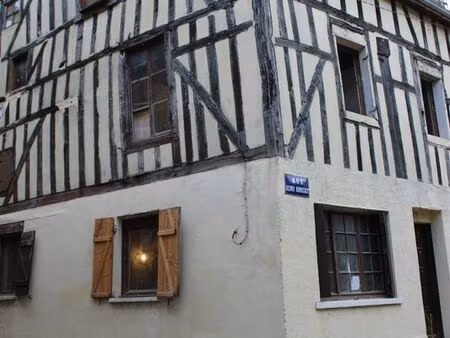 maison à colombages prête à rénover