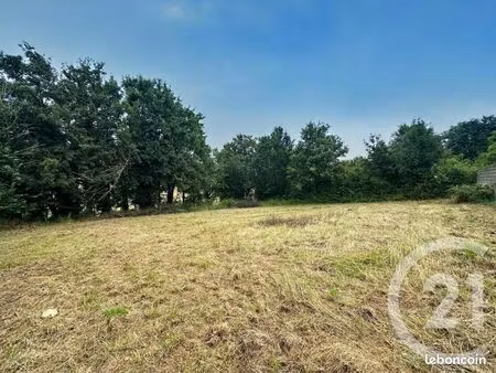 terrain 770 m² villenavotte
