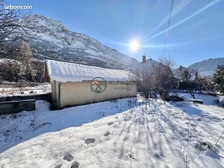 maison 5 pièces 77 m²