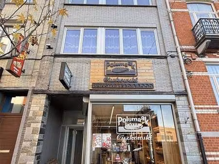 commerce rénové et loué !