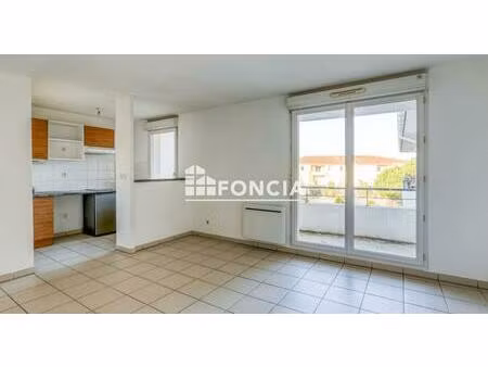 eaunes t2 avec terrasse et parking sous sol